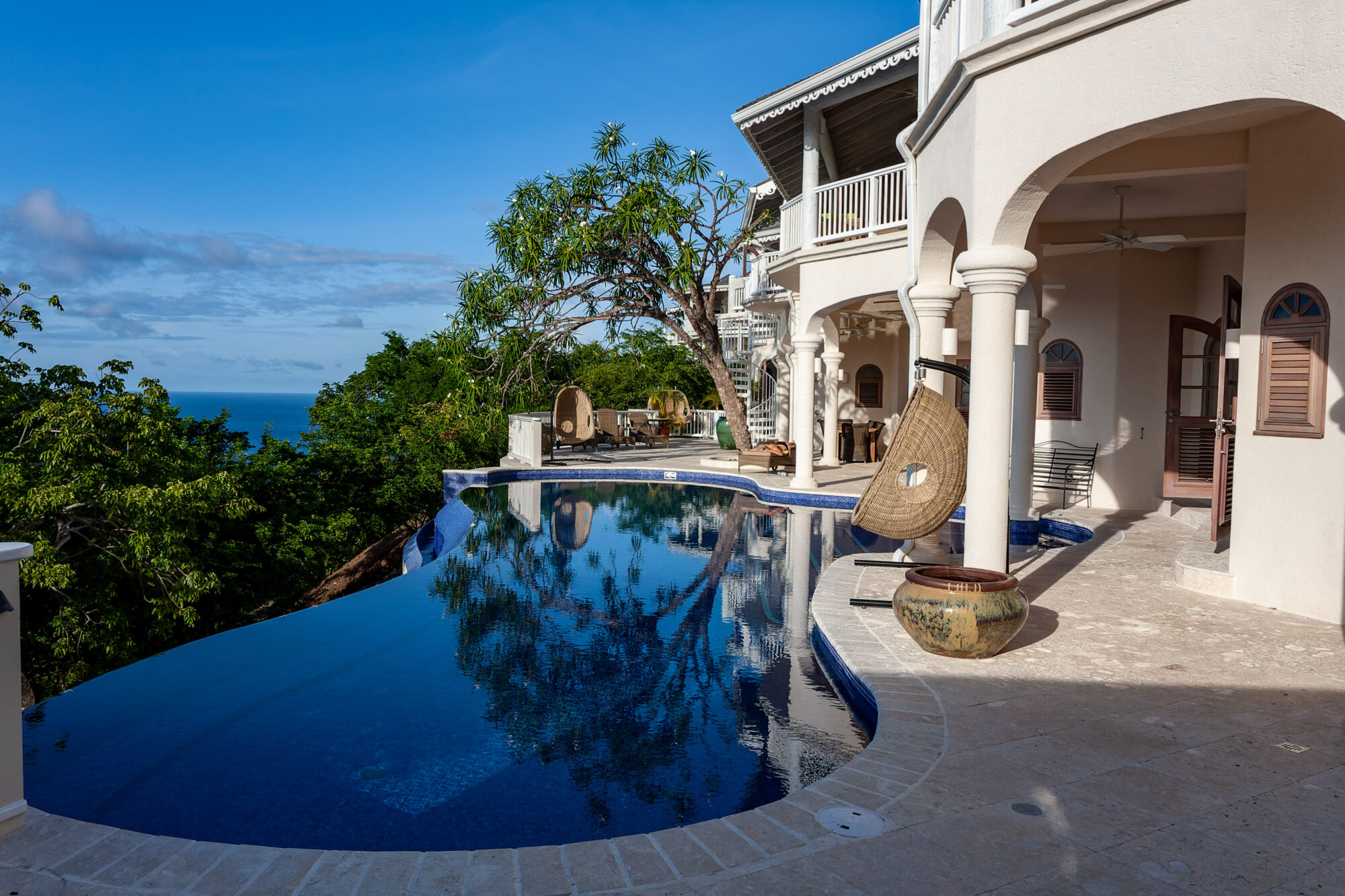 Pool, House and Sea View